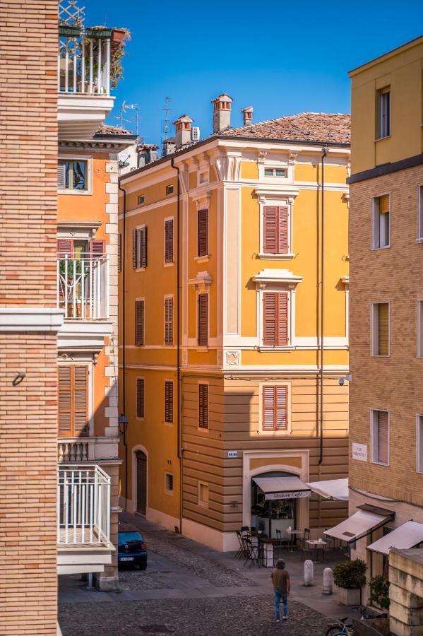 Altalena Sulla Piazza, Un Affaccio D'Eccezione Apartment Модена Екстериор снимка